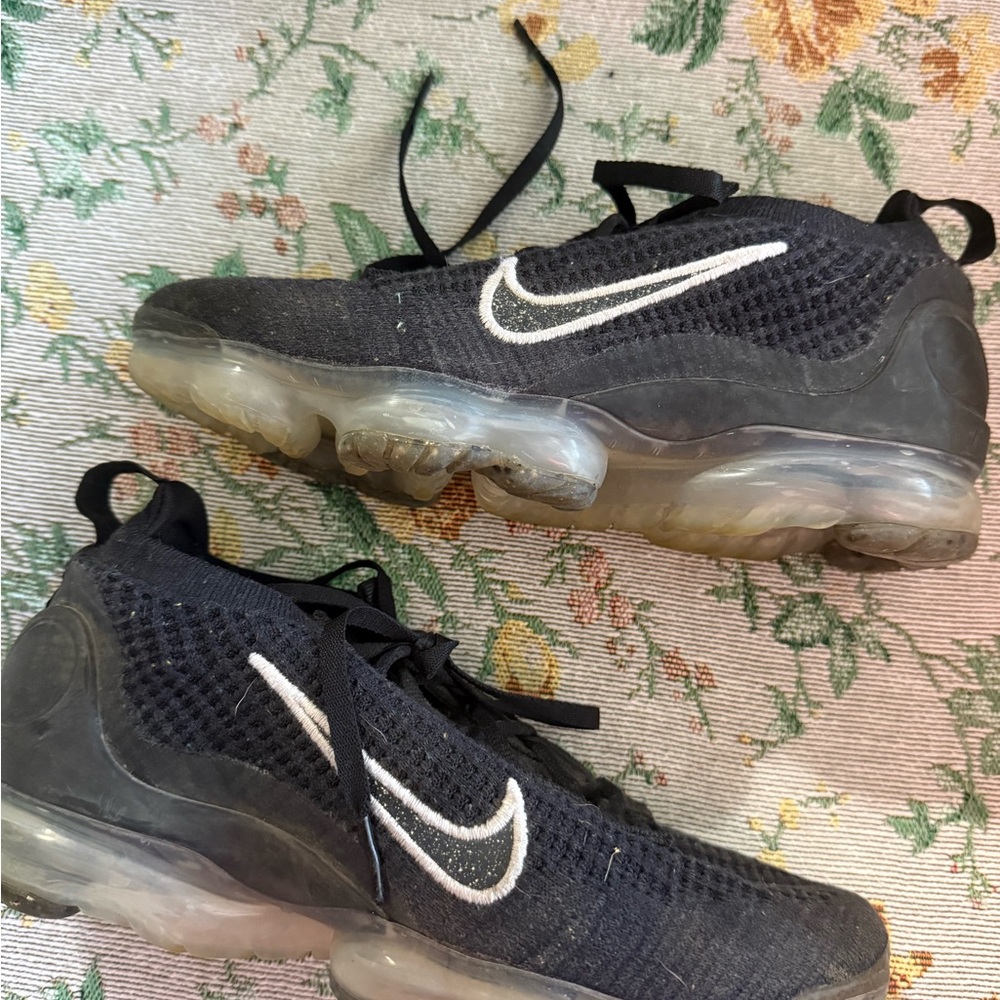 Nike Women’s Air Vapormax Size 8